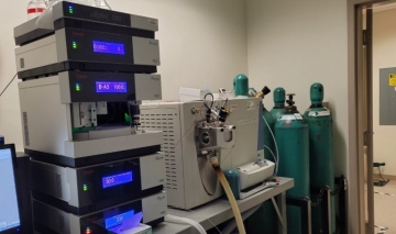 Thermo Scientific LXQ Linear Ion Trap Mass Spectrometer equipped with APCI and ES sources and an UltiMate High-Pressure Liquid Chromatograph